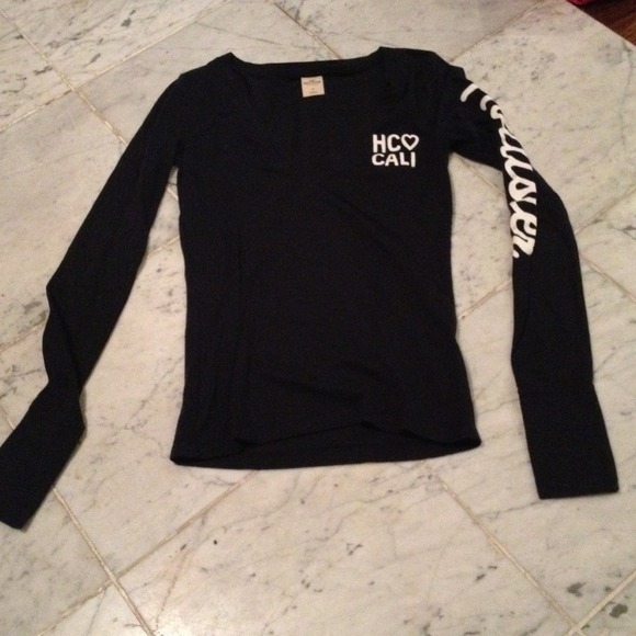 REDUCED😃Hollister long sleeve shirt  🌴No Trades