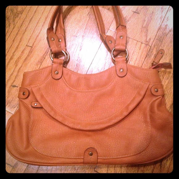 Cute Cognac Purse 👜