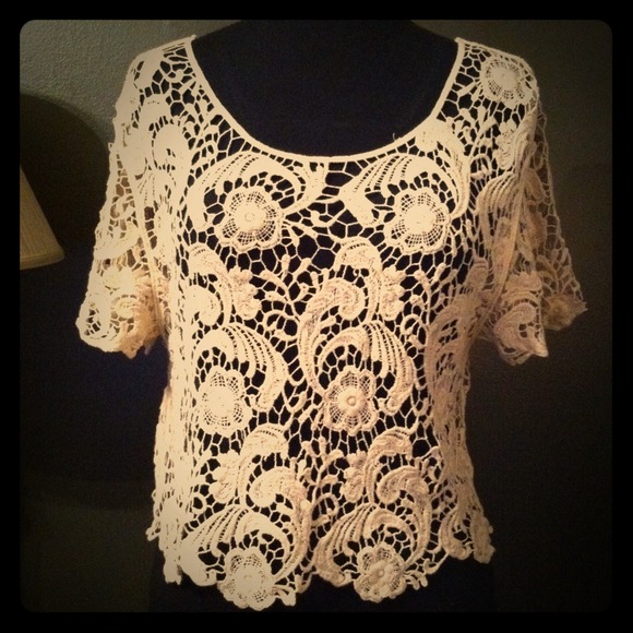 💔SOLD💔 Crochet Top