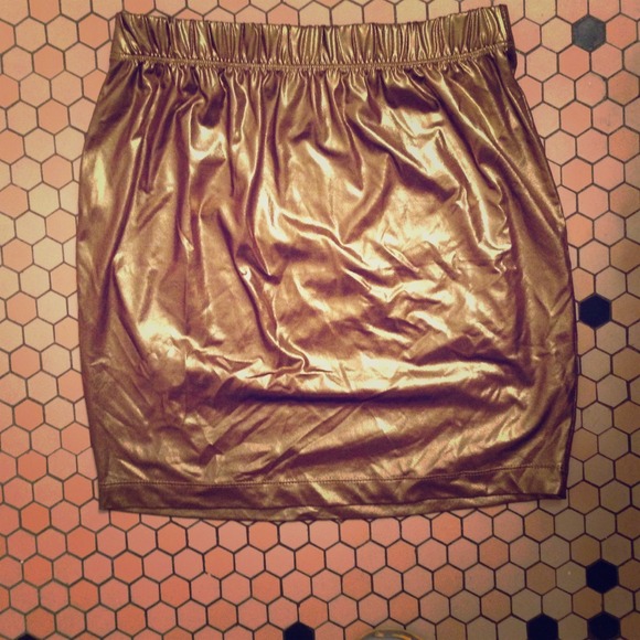 Gold skirt