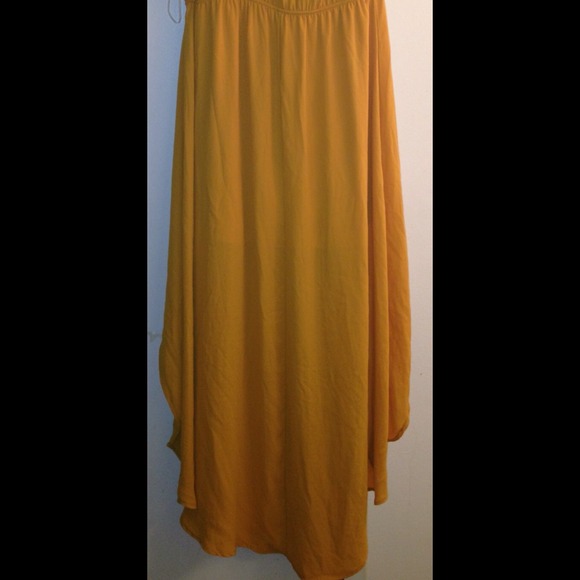 Classy Hi-Low Dress! BRAND NEW! - Picture 2 of 2