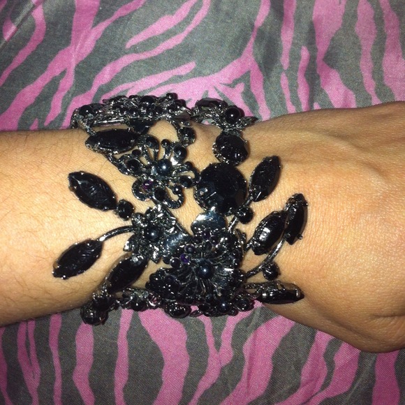 Bangle - Picture 2 of 2