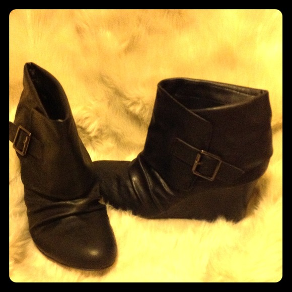 BNWOT Madden Girl Wedge Booties