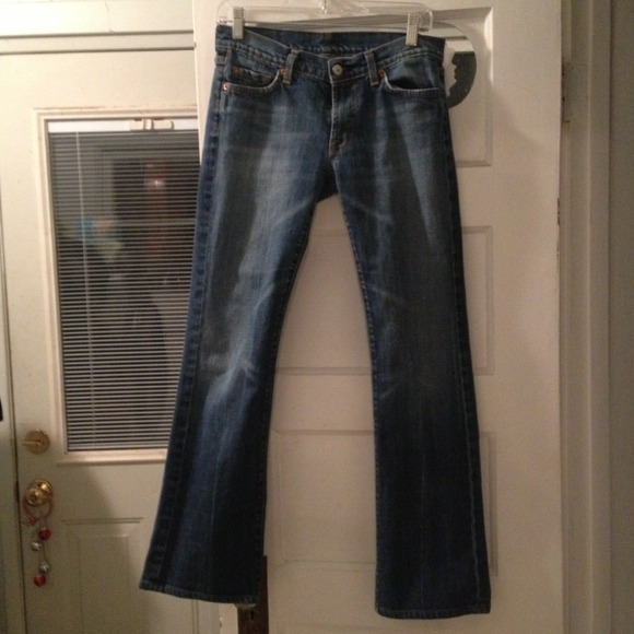 7 for all  Mankind. Size 28