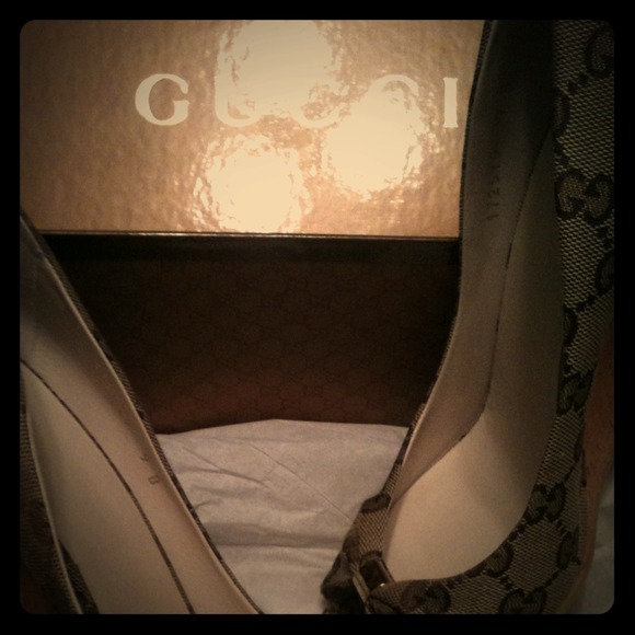 Gucci wedges