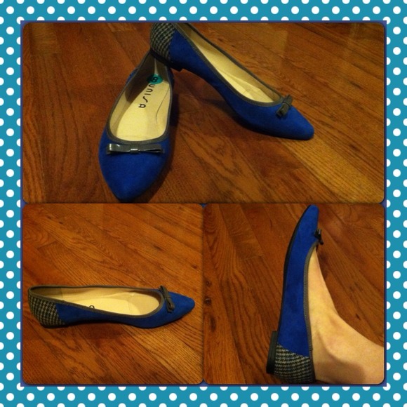 💙Blue flats w/bow💙