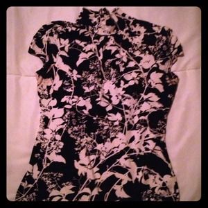 Semi turtle neck black and white