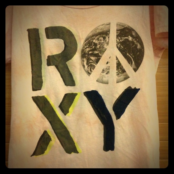 Sold!!🚫ROXT T-SHIRT