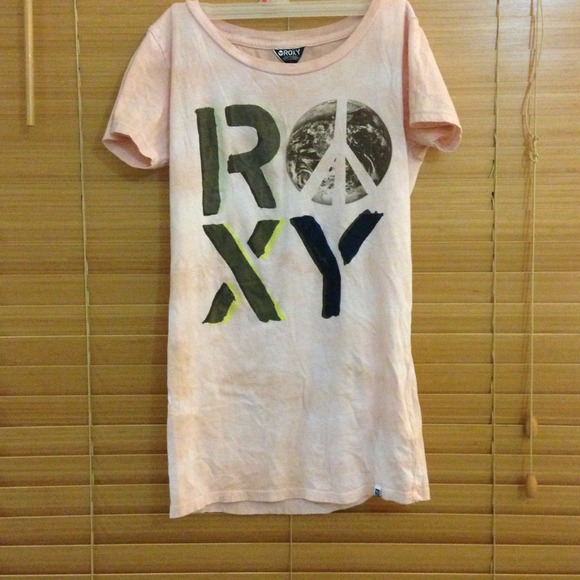 Sold!!🚫ROXT T-SHIRT - Picture 2 of 2
