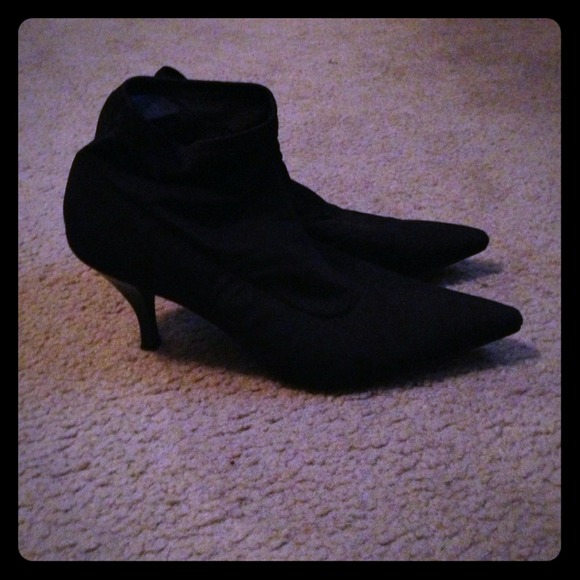 Black bootie