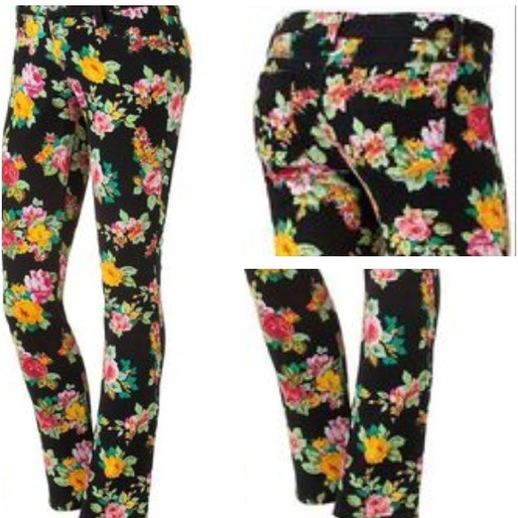 Floral print jeans