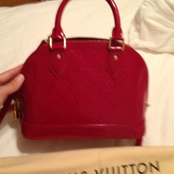 SOLD!!! LV Alma bb - 100% authentic - Picture 2 of 4