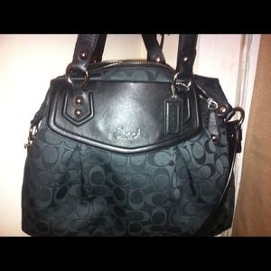 Very spacious satchel coach purse