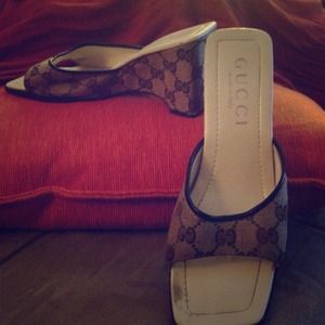 GUCCI  ?Inspired?👡👡