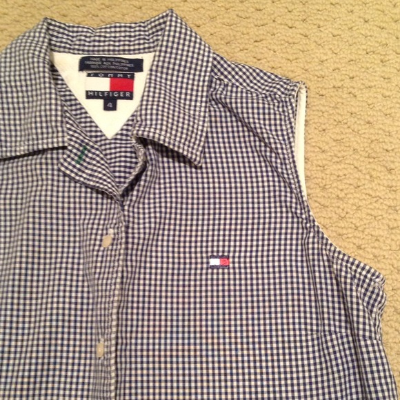 Tommy Hilfiger Sleeveless Checker Blouse - Picture 2 of 4