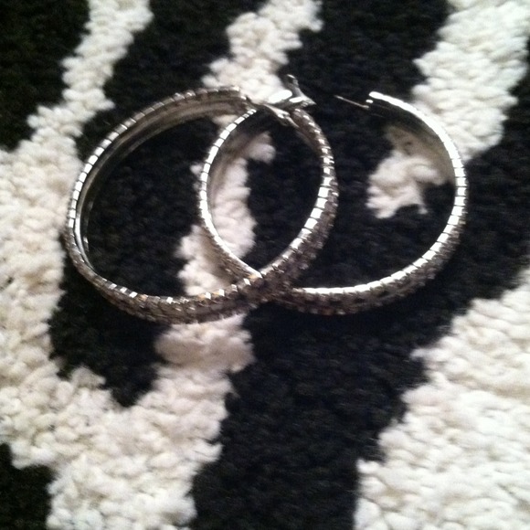 Hoops - Picture 2 of 4