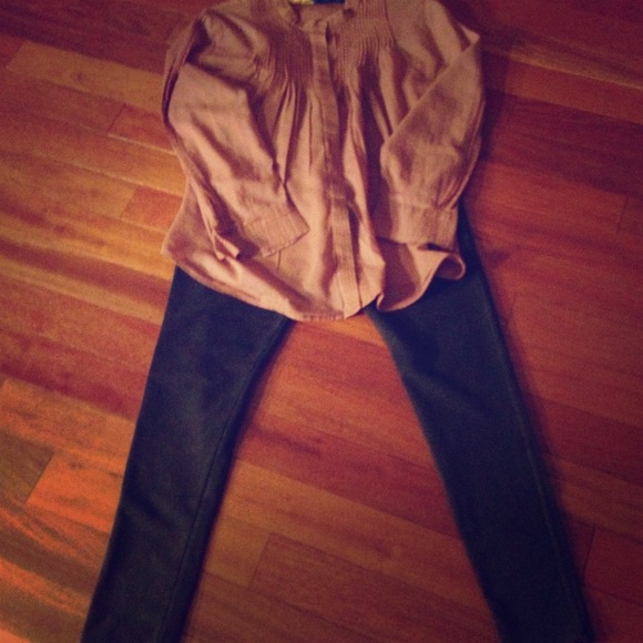 Bundled two tops SOLD