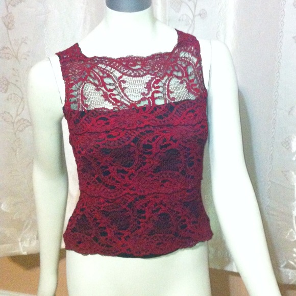 💢SOLD💢Nordstrom Dark red and black lace shirt