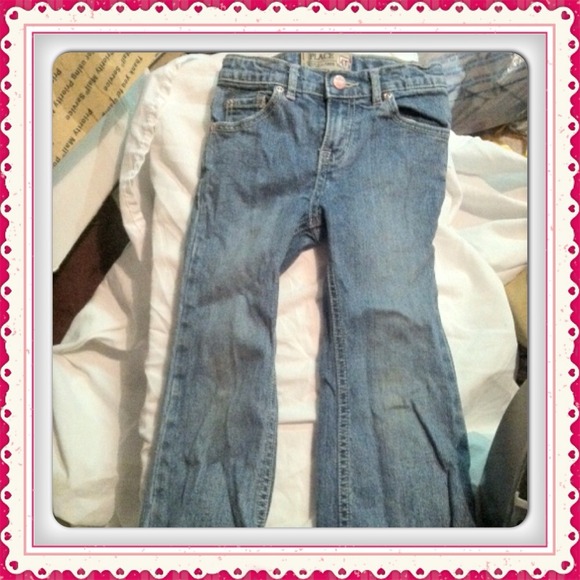 Adorable Children's Place jeans feat; heart pocket