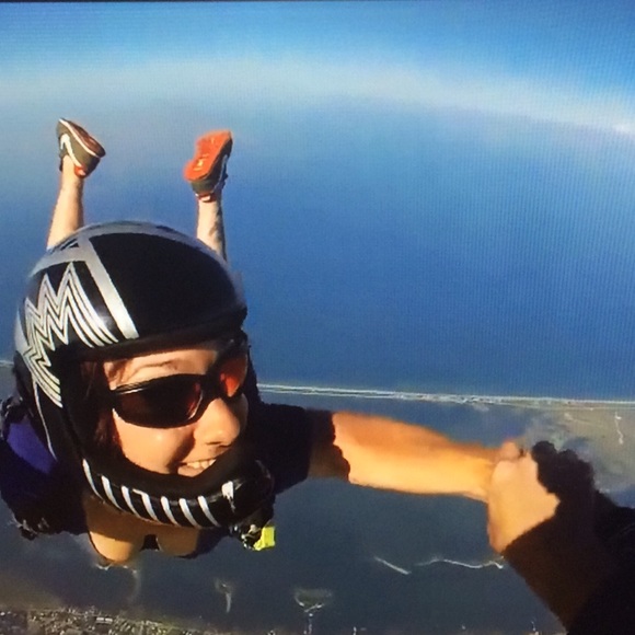 💜🌈Meet your seller and check out my closet!🌈💜 - Picture 4 of 6