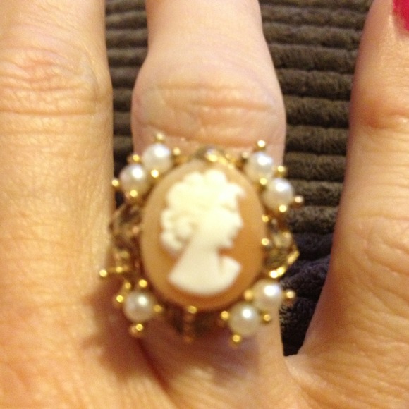 Vintage cameo ring❌TRADE❌