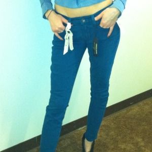 Reduced! BNWT Lucky ankle jeans.