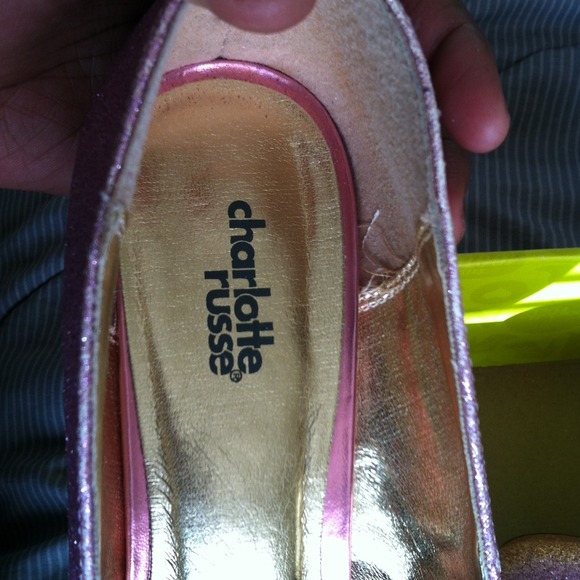 *traded* Pink pumps - Picture 4 of 4