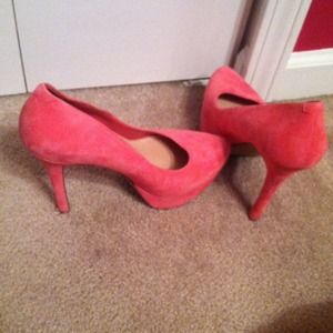 Brand new Jessica Simpson pumps .