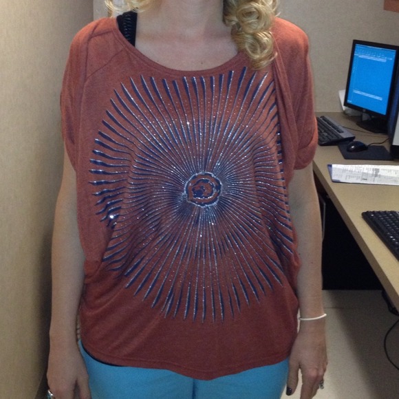 Lo posh brand name!  Rust color floppy shirt! - Picture 1 of 1