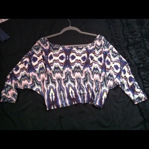 🎀Open back crop top🎀