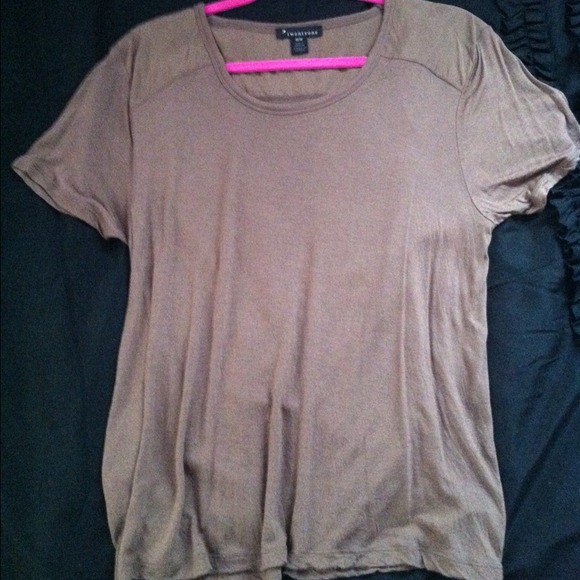 Brown top with satin shoulders✨*REDUCED* 12/17