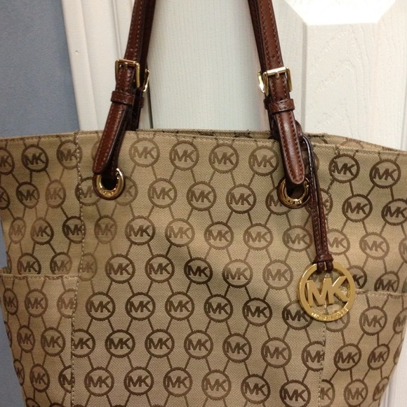 SOLD...Authentic Michael Kors purse...SOLD