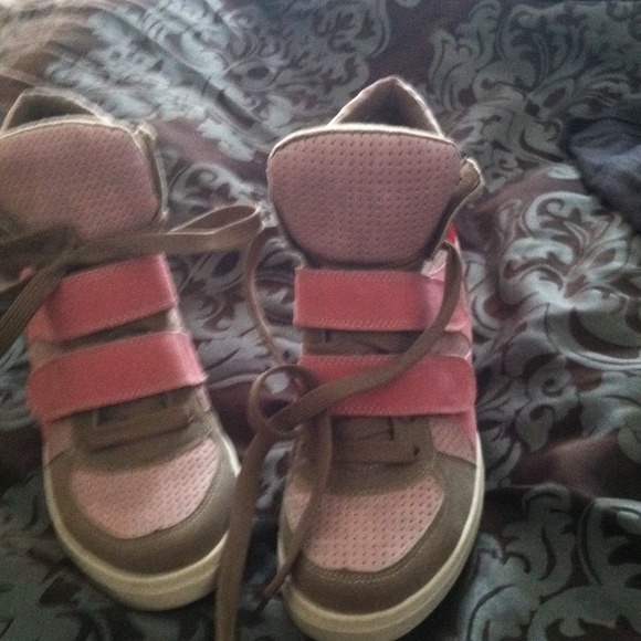 High top sneakers