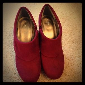 Dark purple suede- like material wedges