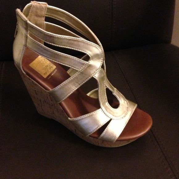 Dolce vita wedges