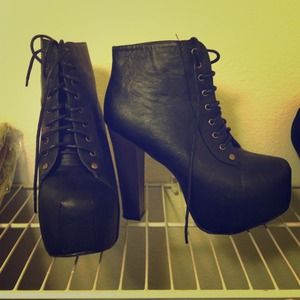 Cute Booties. REDUCED ONLY TODAY