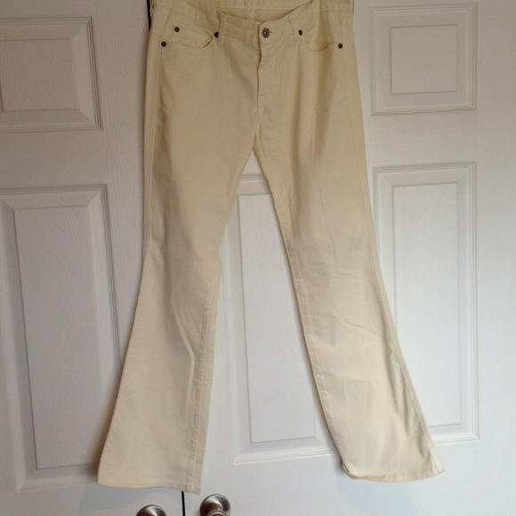 ***Reduced again***7 pale yellow Jeans