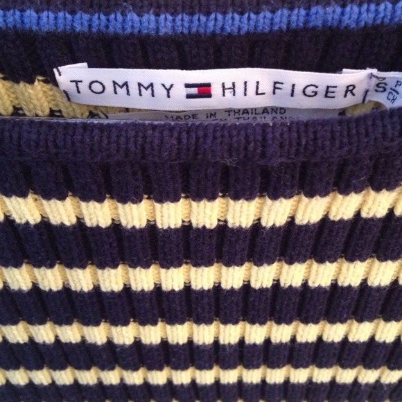 Tommy Hilfiger sweater size XS - Picture 2 of 3