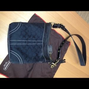 Black Coach Cross Body (Authentic)