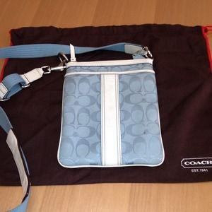 Coach Cross Body (Authentic)