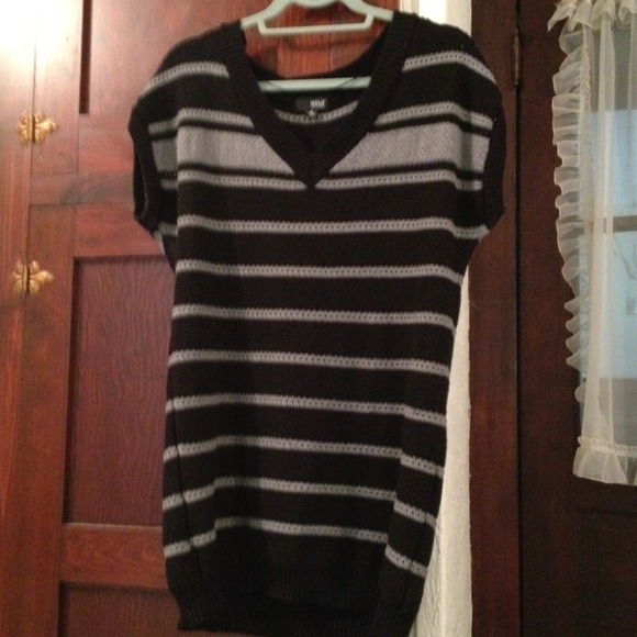 Black and gray sweater dress size xl
