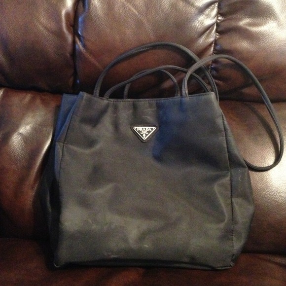 RESERVED----REDUCED 🎀 Prada Handbag