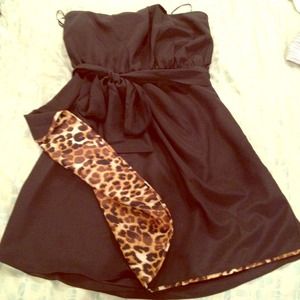Express Black and leopard dress👗💕