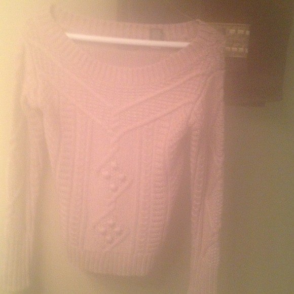 rose long sleeved sweater