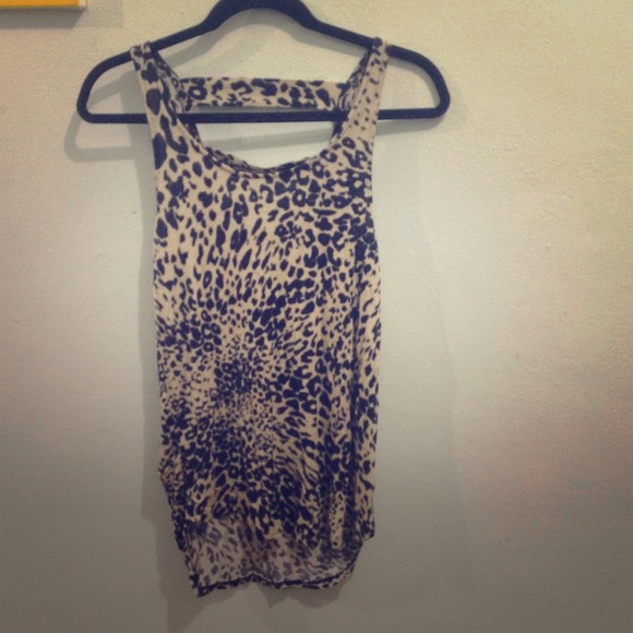 Fun tank with back cutouts