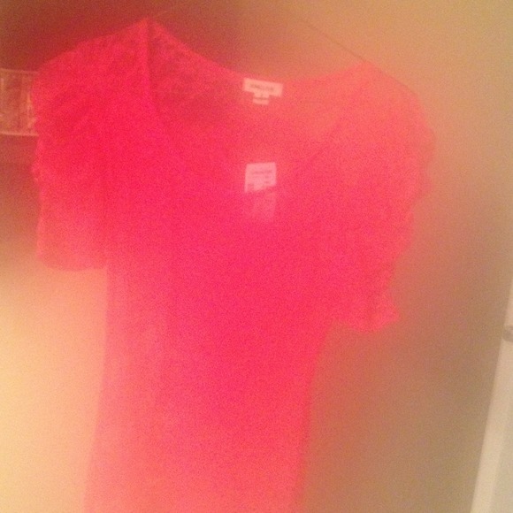 lace short sleeved top