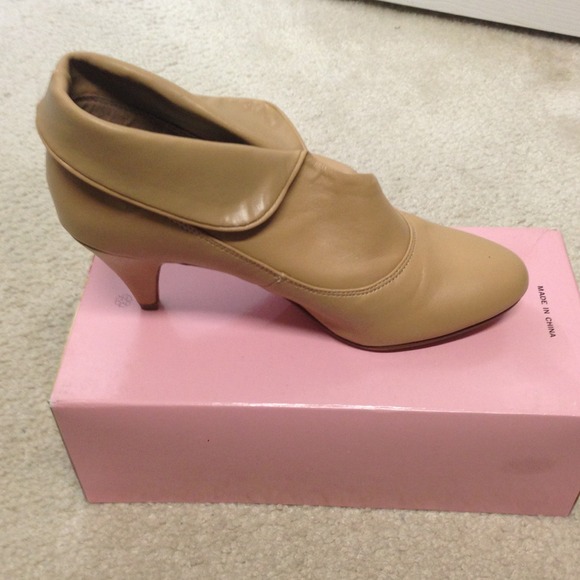 SOLD - Picture 3 of 4