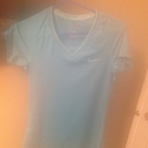 fitted nike pro workout shirt