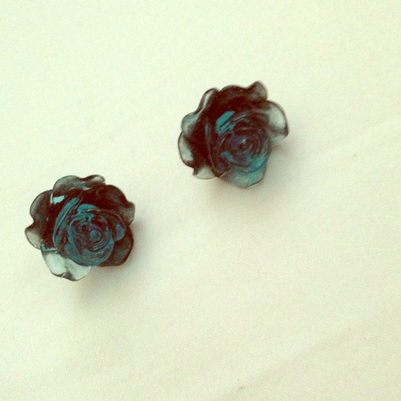 Rose earrings