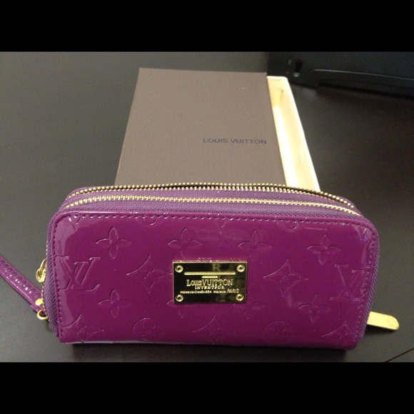 *RESERVED*Louis Vuitton Vernis double zippy wallet